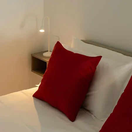 Maison 46 Brown Luxury Flat *